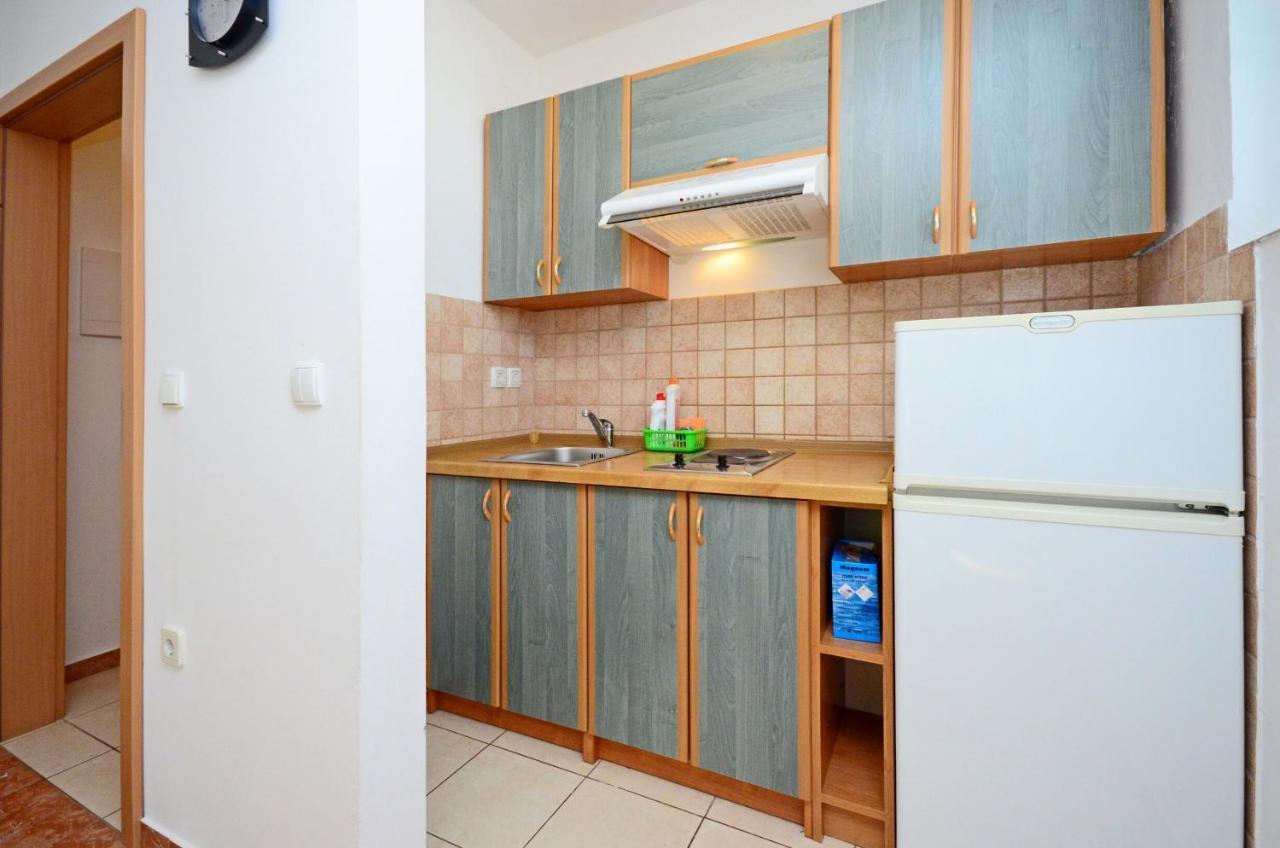 Apartments Blazenka Banjol Esterno foto